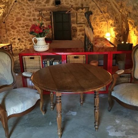 Bed and Breakfast Babayaga Мустье-Сент-Мари Экстерьер фото